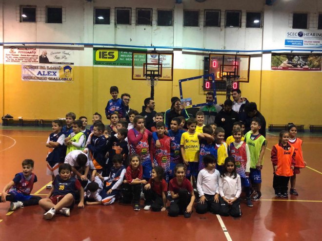 aspettando il natale con il minibasket