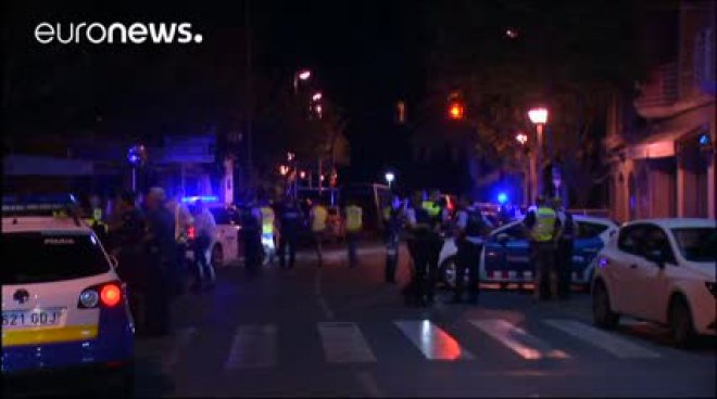 Barcellona, caccia all'autista del van, tre arresti