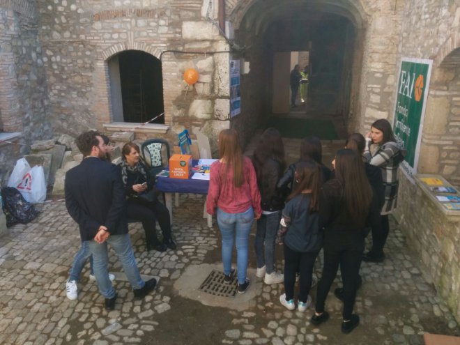 Studenti in una attivita' di Alternanza Scuola Lavoro