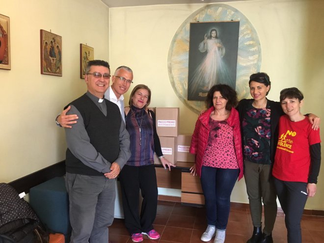 Premi della Strabenevento all'Associazione - La Voce delle donne -