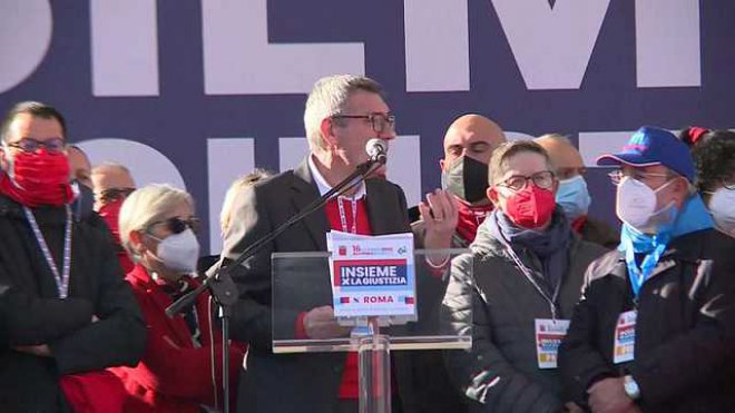 Italia in sciopero contro le scelte di Draghi