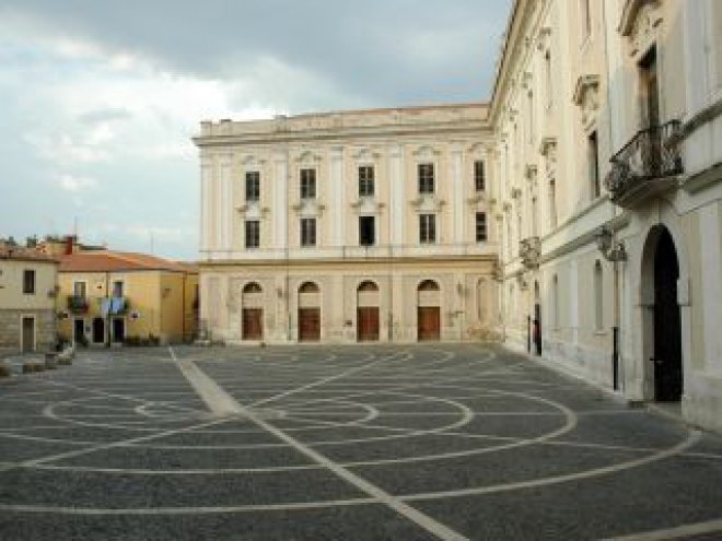 Piazzetta Vari