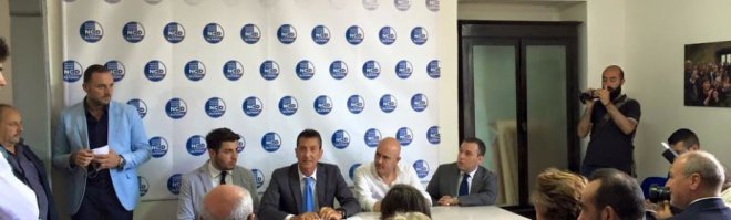 NCD - Il sottosegretario Gioacchino Alfano con Gianvito Bello (foto di archivio)