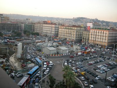 Napoli. Piazza Garibaldi (foto di archivio)