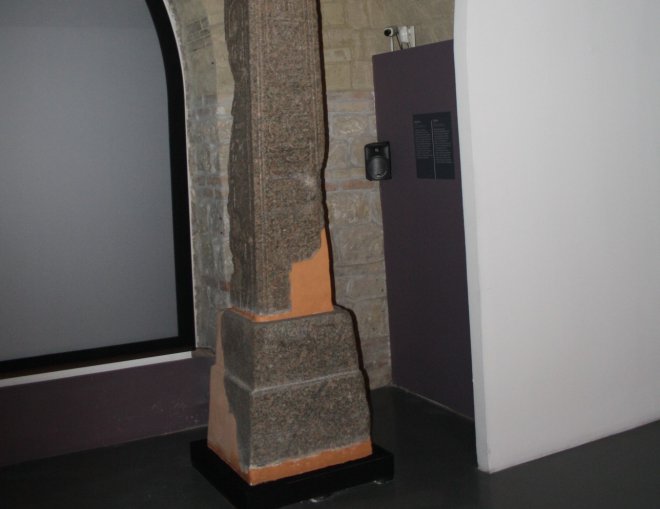 Obelisco egizio Tempio Iside