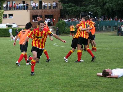 Monza-Benevento: la gioia dei giallorossini al triplice fischio finale (foto arturorusso)