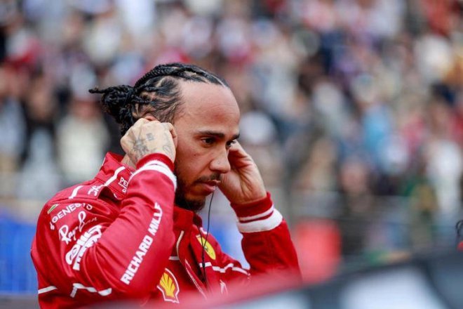 Ferrari - Lewis Hamilton