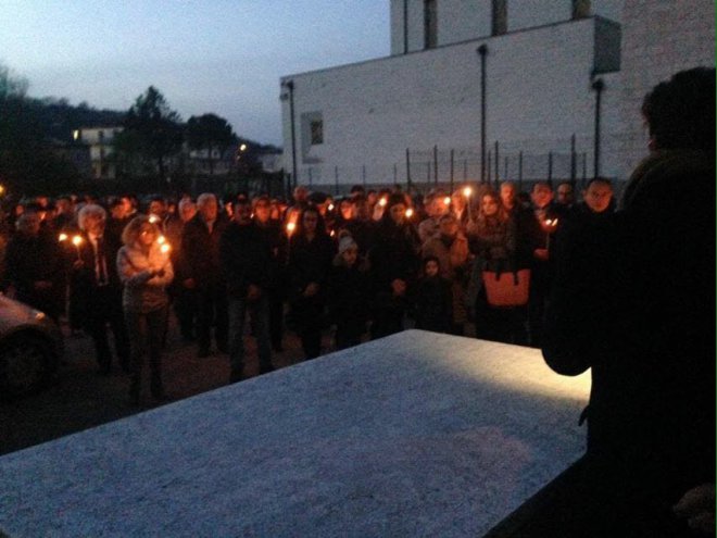 Fiaccolata #bastavittimesullappia