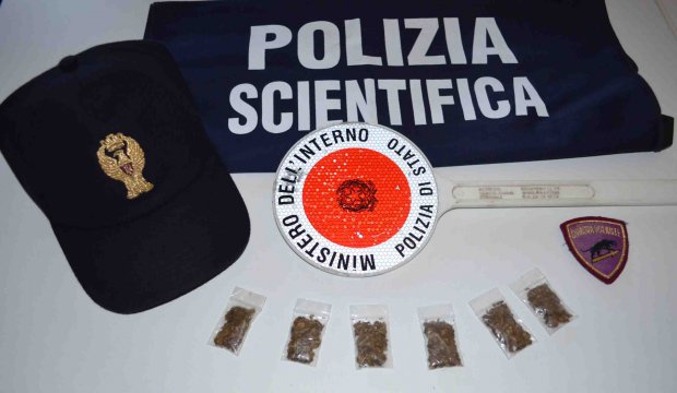 Marjuana sequestrata al giovane extracomunitario