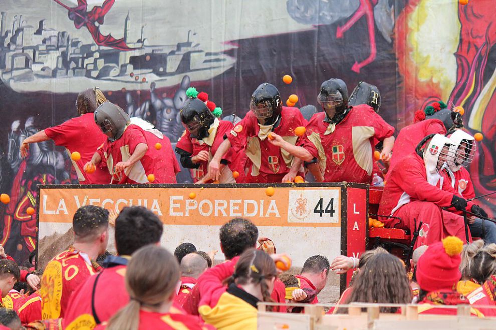 Carnevale: Ivrea <br />(Foto Vfbia, CC BY-SA 4.0 via Wikimedia Commons)
