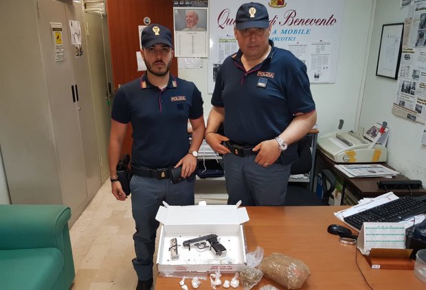 Armi e droga sequestrati dalla Polizia