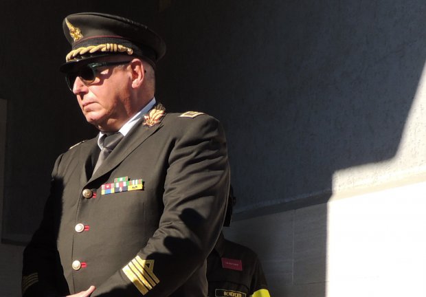 Incendio in una villa, esplosione ferisce tre vigili del fuoco Incendio in una villa, esplosione ferisce tre vigili del fuoco