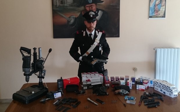 Il materiale sequestrato