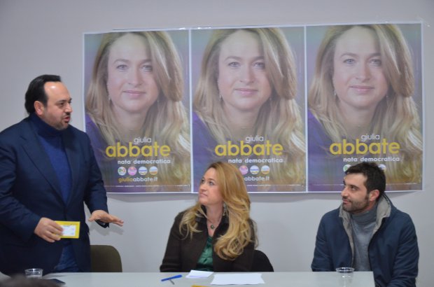 Giulia Abbate con Carmine Valentino e Mino Mortaruolo
