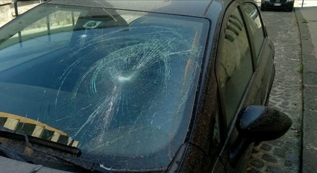 Danneggiata l'auto di Teresa Ferragamo