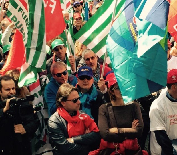 Manifestazione unitaria dei sindacati (foto archivio)