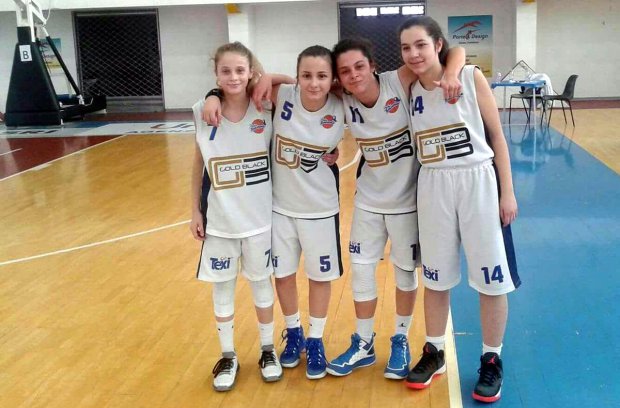 Virtus Benevento under 14 - Arianna Zanchiello, Monica Zanchiello, Mariagiovanna Pasquariello e Giulia Chiumiento