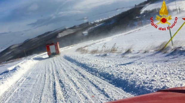 Avellino. Interventi per la neve dei Vigili del fuoco 