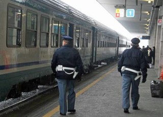 Agenti della Polizia Ferroviaria alla Stazione di Benevento