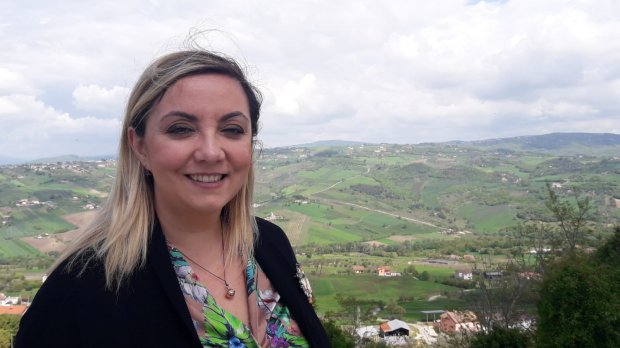 Isabella Adinolfi Forza Italia - M5S, l'europarlamentare Isabella Adinolfi in visita nel ...