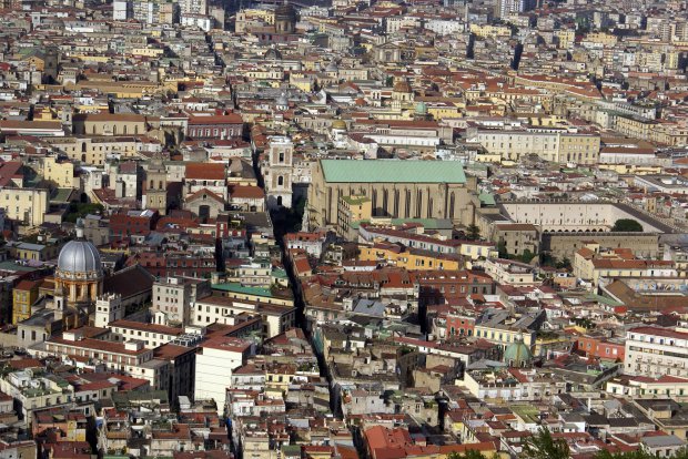 Napoli Centro Storico - I vicoli di Spaccanapoli (Foto di Enzo Abramo)