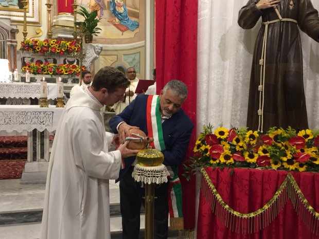 Airola. Accensione della lampada votiva in onore di San Francesco d'Assisi