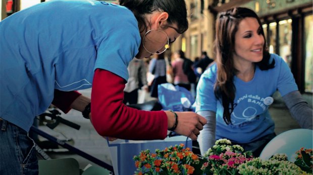 Telefono azzurro - Fiori d'azzurro