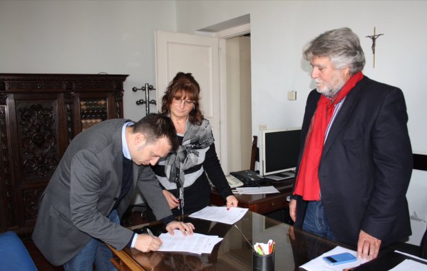 Picucci firma il Decreto di nomina a vicepresidente della Provincia di Benevento 