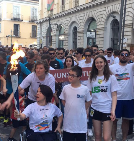 Rebecca Fusco con la tedofora Rossana Pasquino