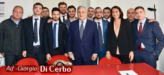 Forza Italia Giovani Benevento incontra Antonio Tajani