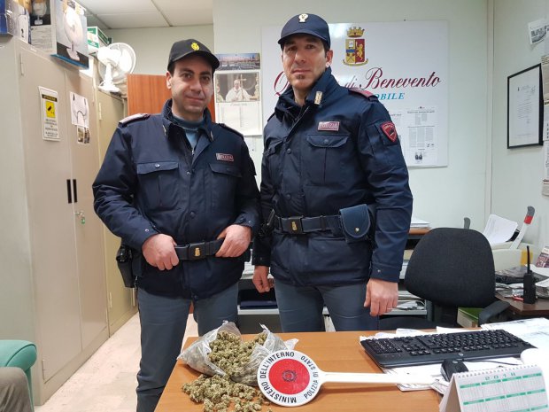 Polizia. Sequestro droga a Ceppaloni