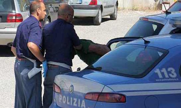Polizia di Salerno. Arresto (foto di repertorio)