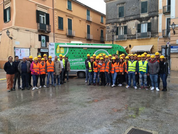 La sicurezza va in cantiere