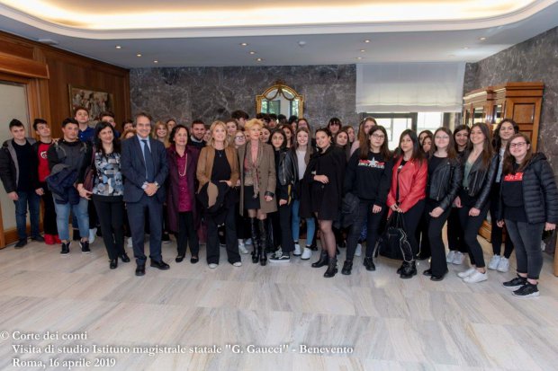 Liceo Guacci di Benevento in visita alla Corte dei Conti