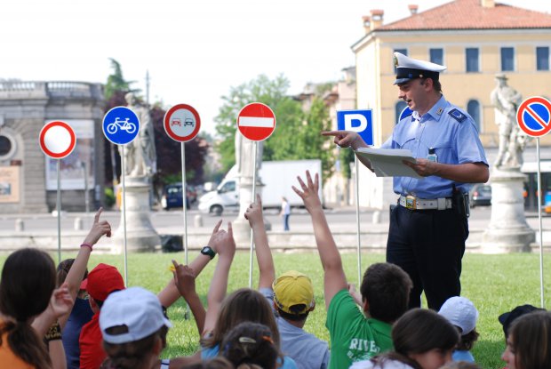 Educazione Stradale. Foto: wikipedia