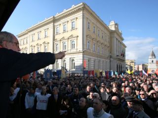 L'intervento di padre Alex Zanotelli