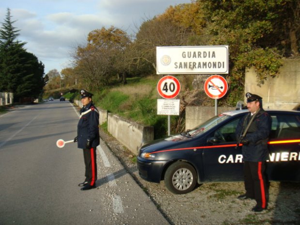 carabinieri Guardia Sanframondi