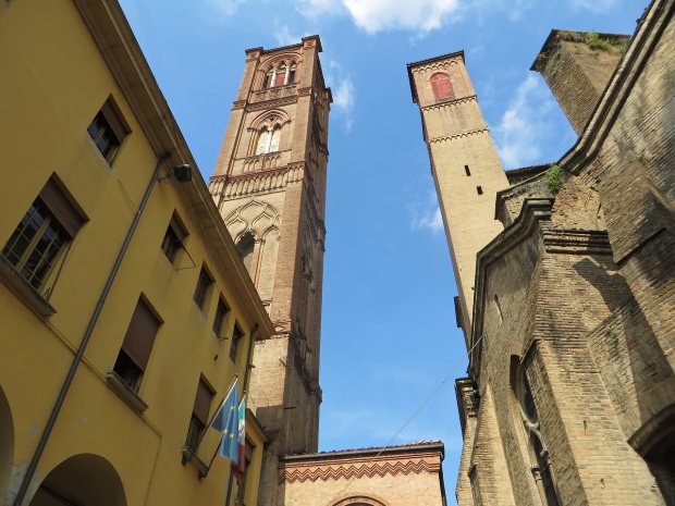 Bologna - Torre della Garisenda