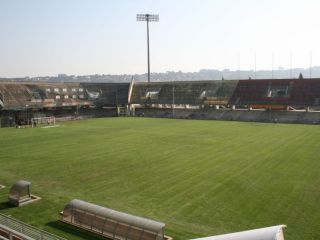 Il nuovo manto erboso dello stadio Santa Colomba